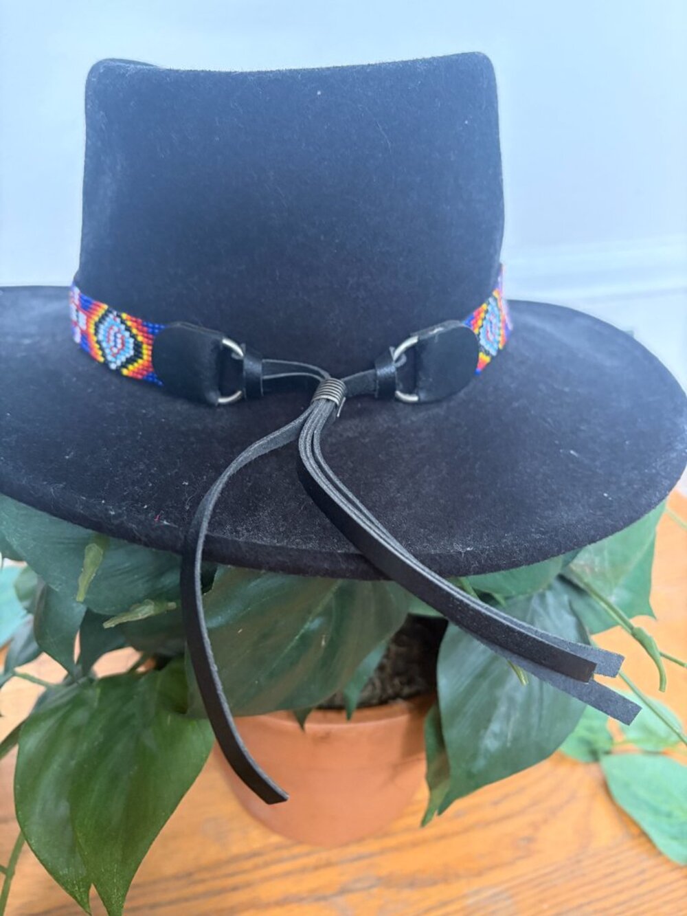 MinneTonka Wool Felt Hat Size Large Beaded Geometric Hat Band Black - Picture 5 of 9